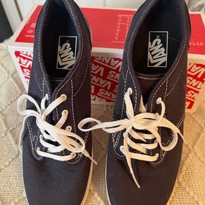 Vans (canvas) Navy/White tennis shoe
